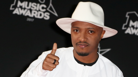 photo_1529398697-1.jpg (104 KB)